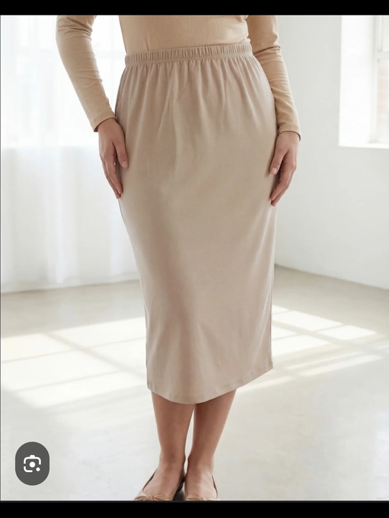 Dresses & Skirts - Women's Beige Elastic-Waist Midi Skirt